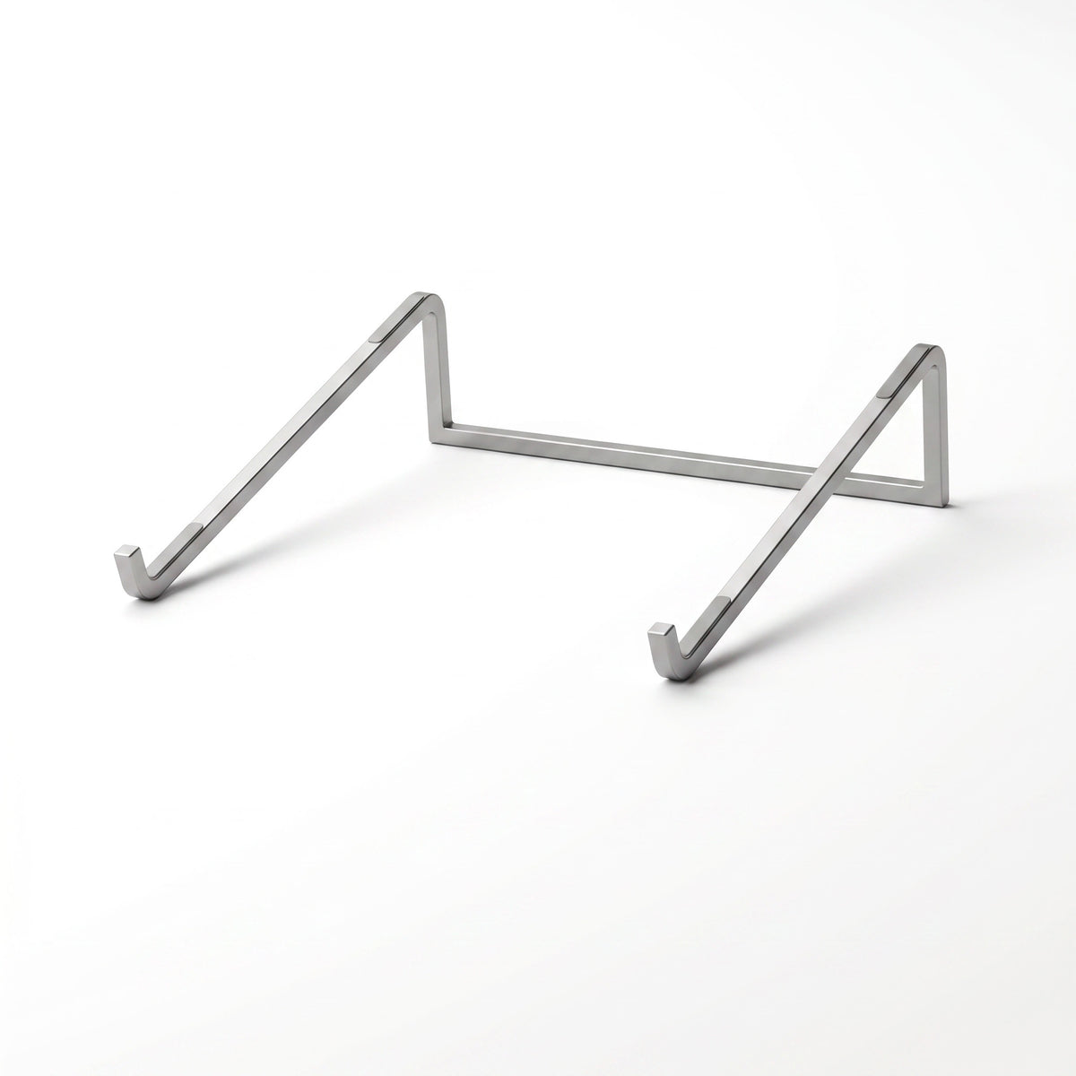 Soporte Notebook Maxell Plegable de Aluminio 10 a 17 Pulgadas