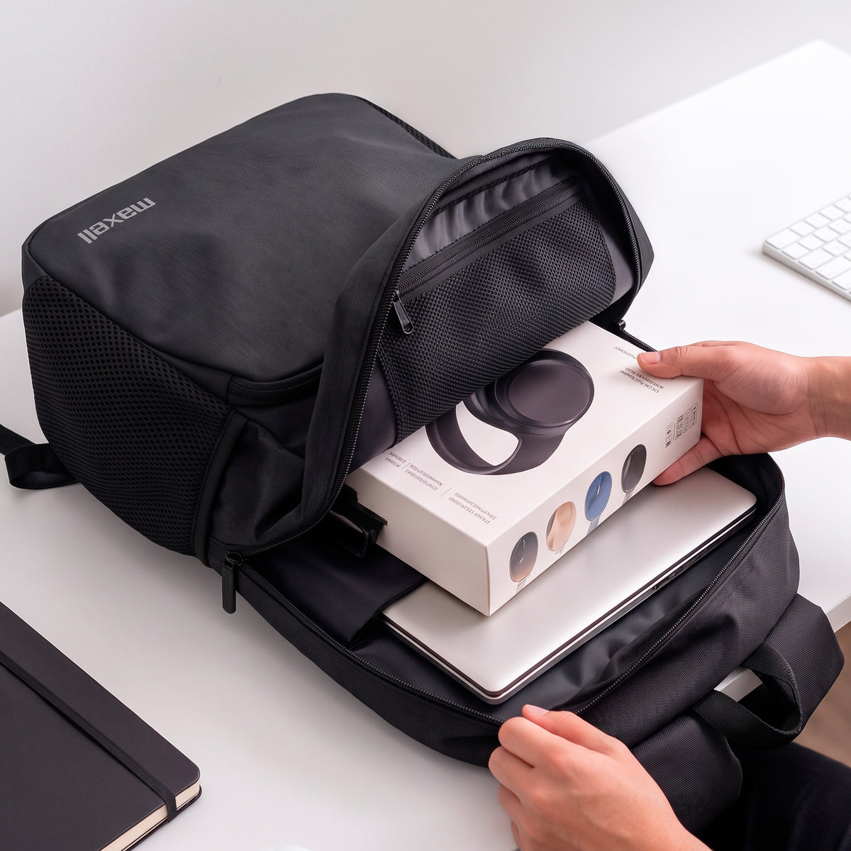 Mochila Notebook 15.6 Pulgadas Maxell Ultraligera con Funda Acolchada